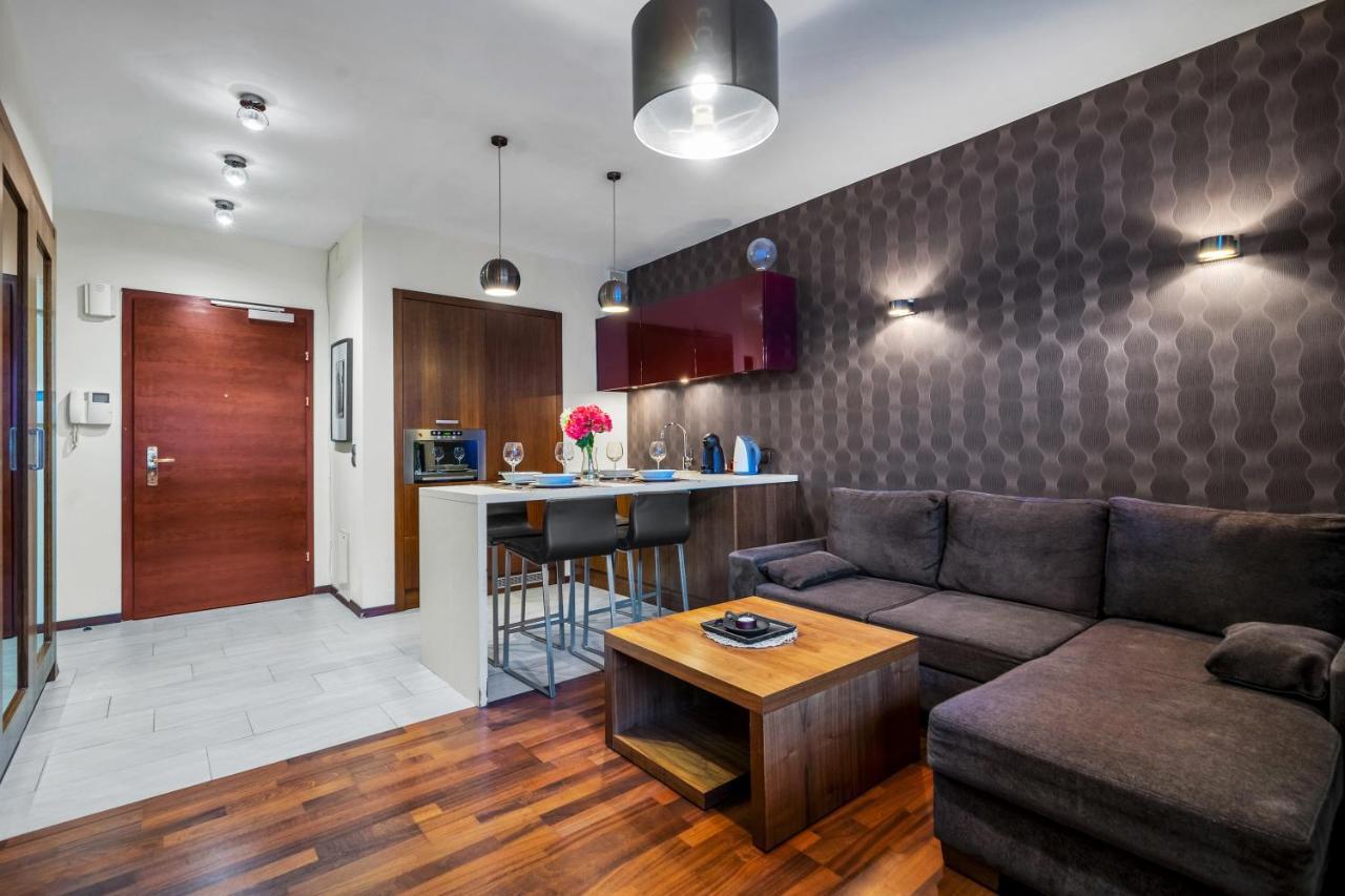 Atelier - Central, Parking, Metro Nearby - By Rentujemy Apartament Warszawa